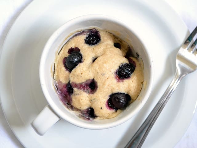 Microwave blueberry muffin mug